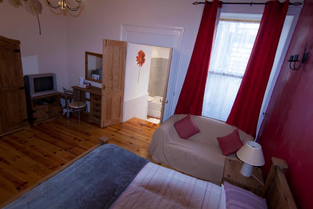 Clarmont Guest House Портраш Номер фото